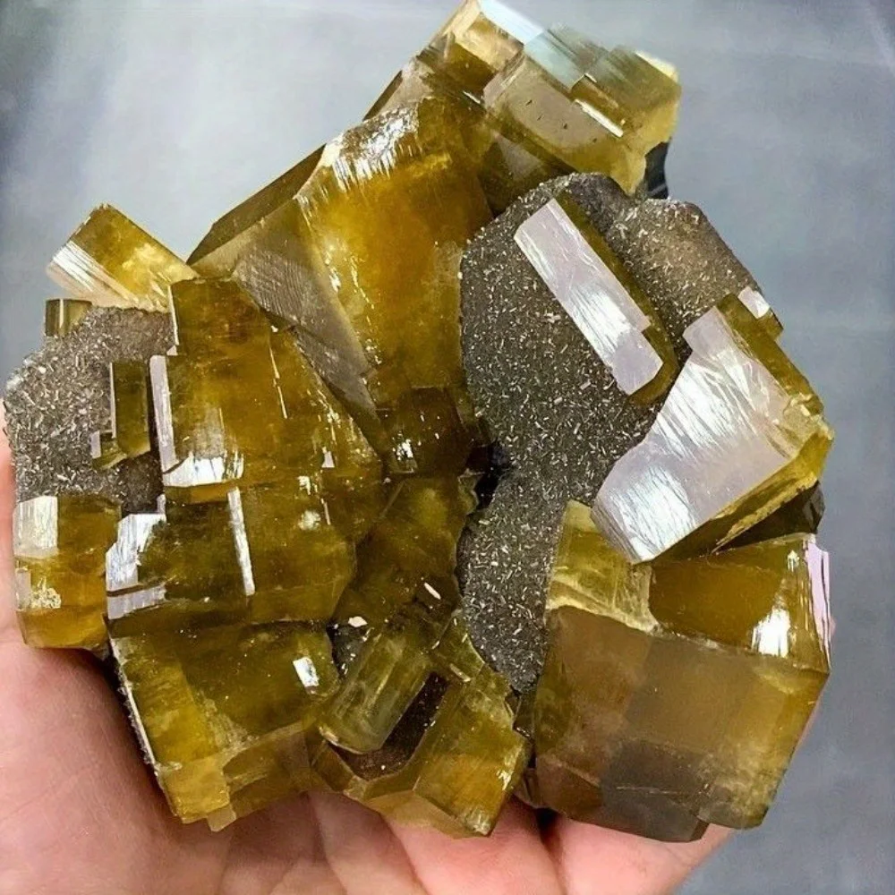 Rare Golden Barite Crystal Cluster, Home Decor, Irregular Shape, Elegant Crystal Ornament, Ideal Gifts for Crystal Collectors