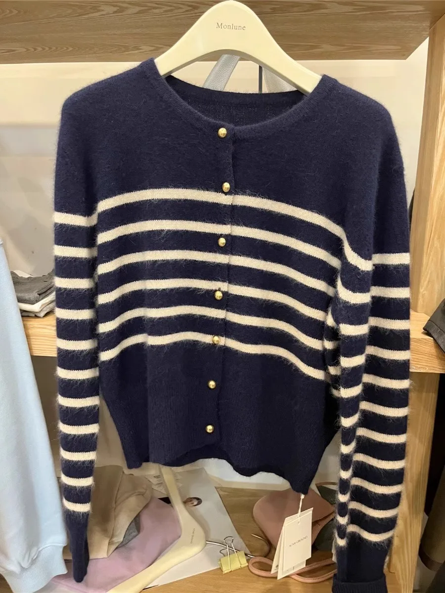 Black stripe
