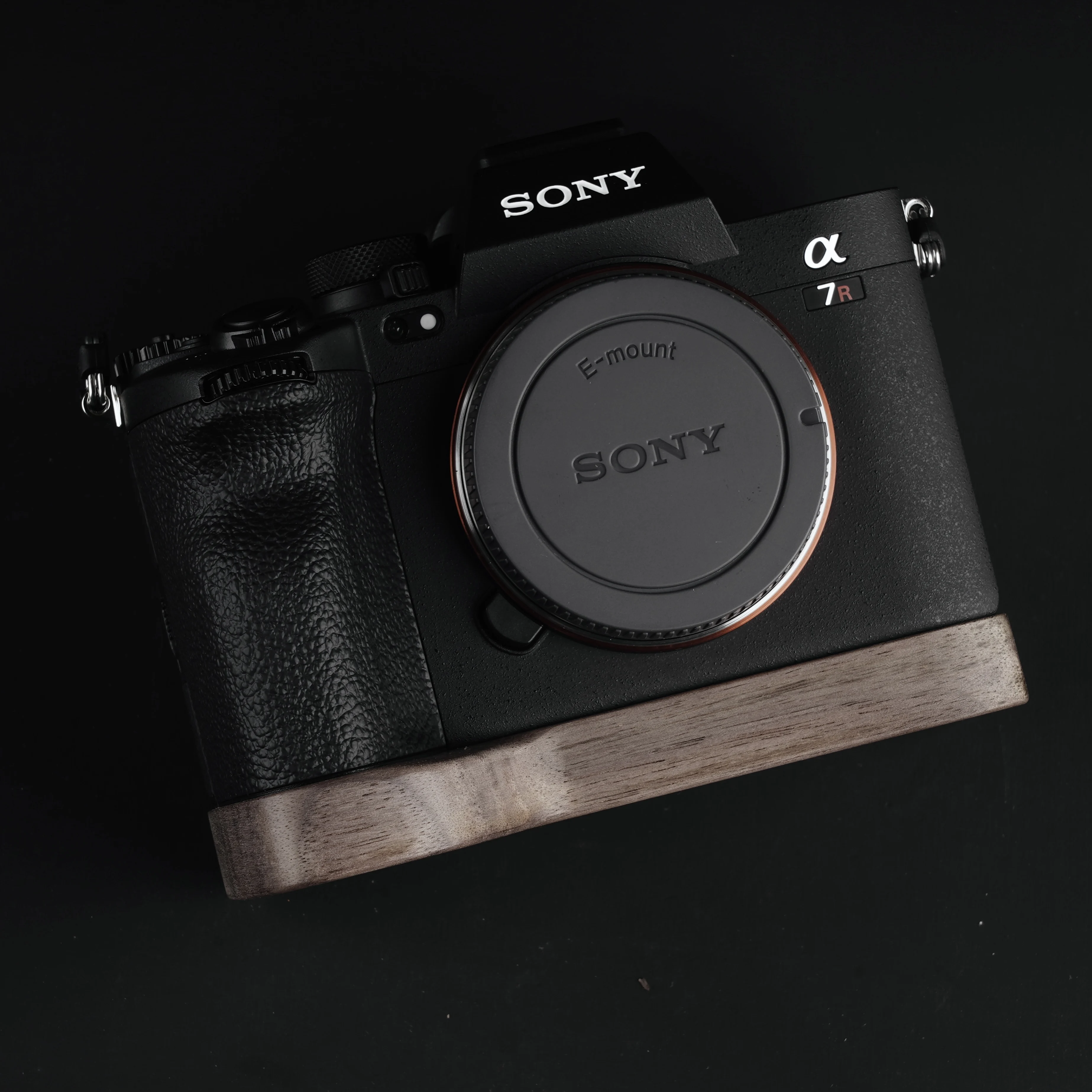 2022ใหม่ A7R5ไม้แผ่น/ตัวยึดตัวจับ Hand Grip หนาสำหรับ Sony Alpha ILCE-A7R5 Arca-Swiss RRS Ball หัวขาตั้งกล้อง