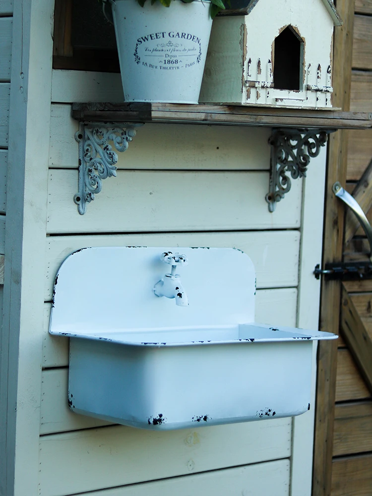 Vintage Rustic Country Style Iron White Single Sink Vanity with Water Faucet Design Wall Mounted Planter for Flowers and Plants