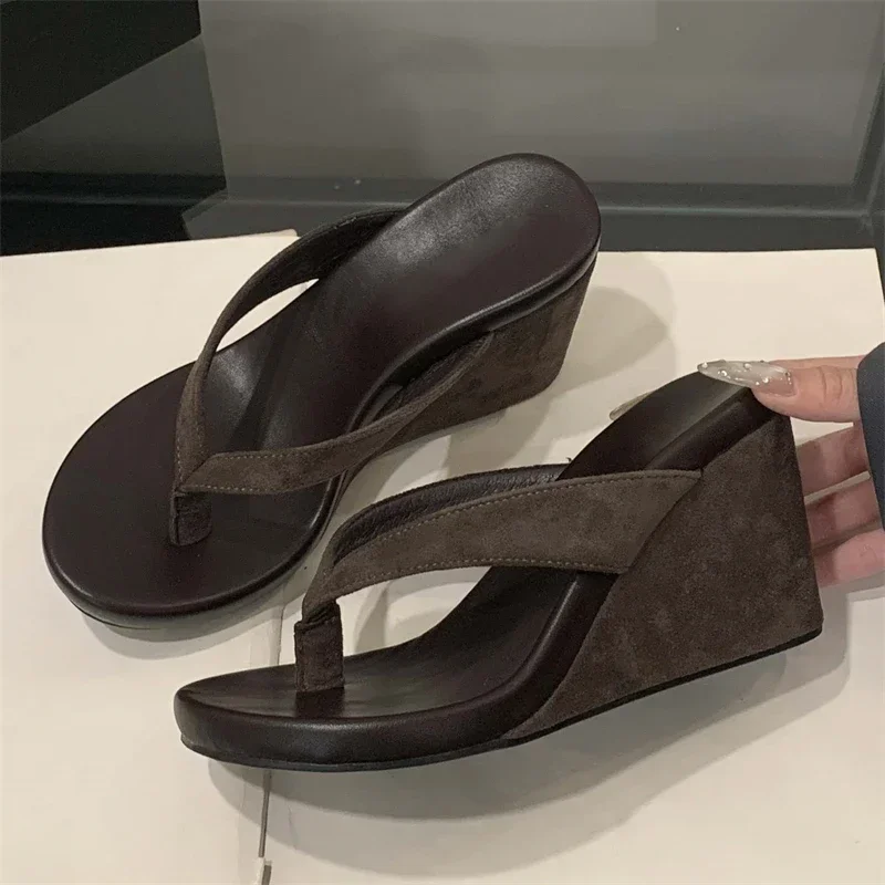 Verano estampado de leopardo diapositivas Clip Toe sandalias de plataforma cuñas zapatillas de mujer moda parte inferior gruesa tacones altos chanclas zapatos