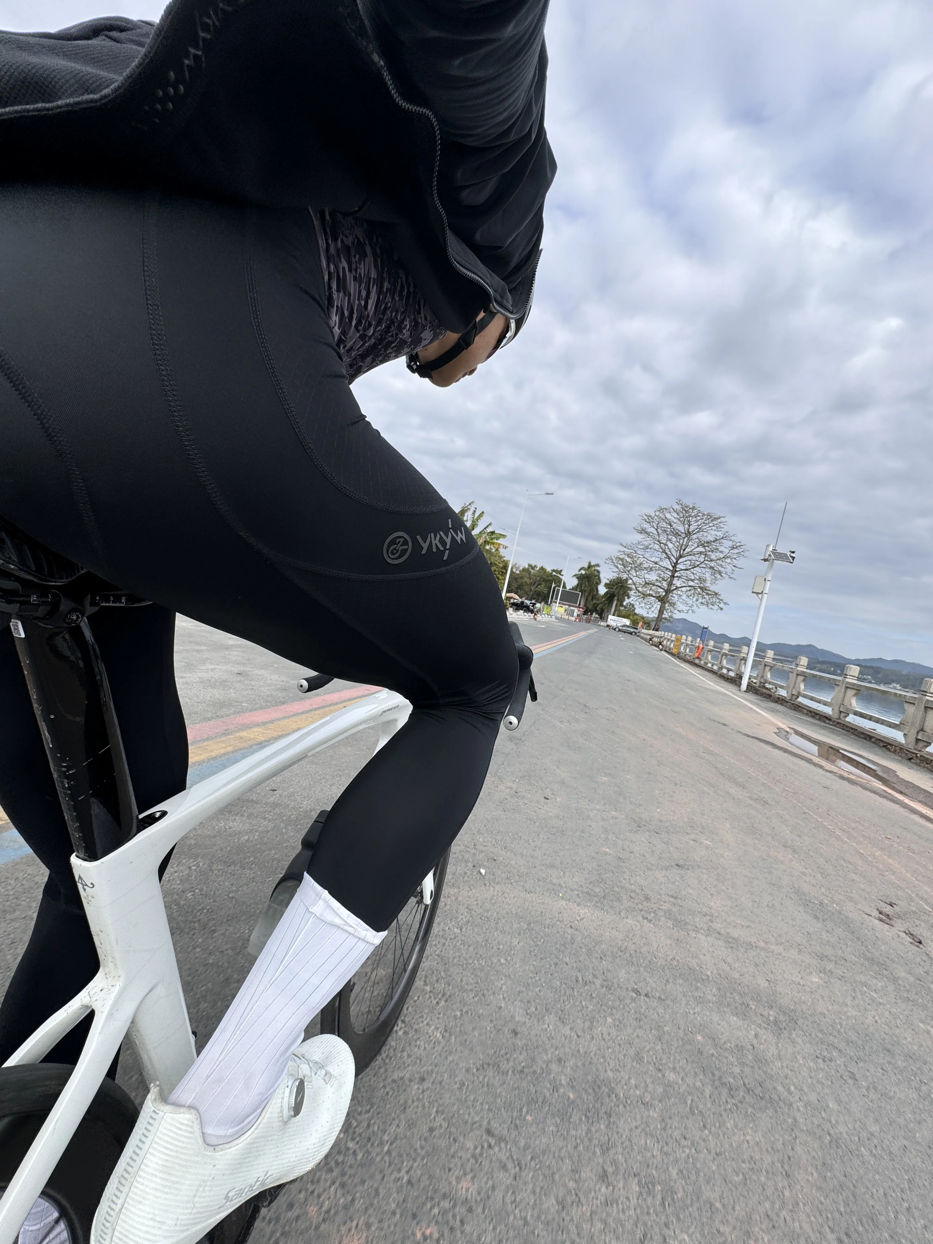 YKYWBIKE Herren Radsport-Latzhose, lange Hose für Frühling und Herbst, MTB-Fahrradhose, Pro-Team-Rennradhose 15‑25 ℃ 7 Stunden Langstreckenfahrt – Detail 4