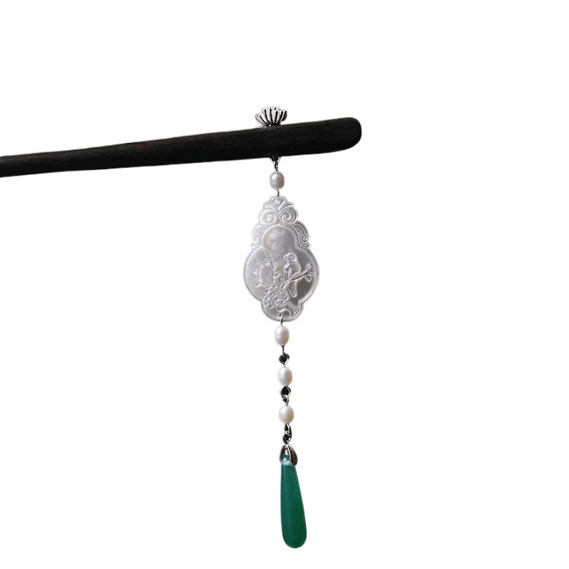 

Natural butterfly shellfish sandalwood hairpin, court Hanfu walking fringed hairpin, new Chinese disc hairpin.