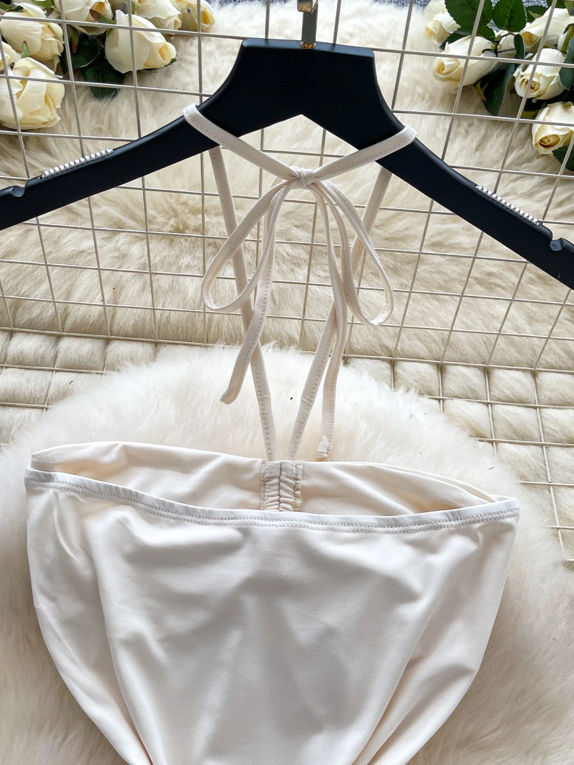 فستان صيفي أنيق من Foamlina فستان نسائي مثير بدون أكمام وظهر نحيف مجوف من الدانتيل فستان قصير على شكل حرف A ملابس للمواعدة الجميلة