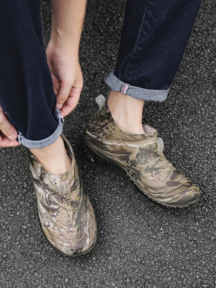 

Camouflage Silicone Waterproof Short Rain Boots for Men Summer Chef Kitchen Work on Offer Garden Non-slip Comfortable Man Shoes