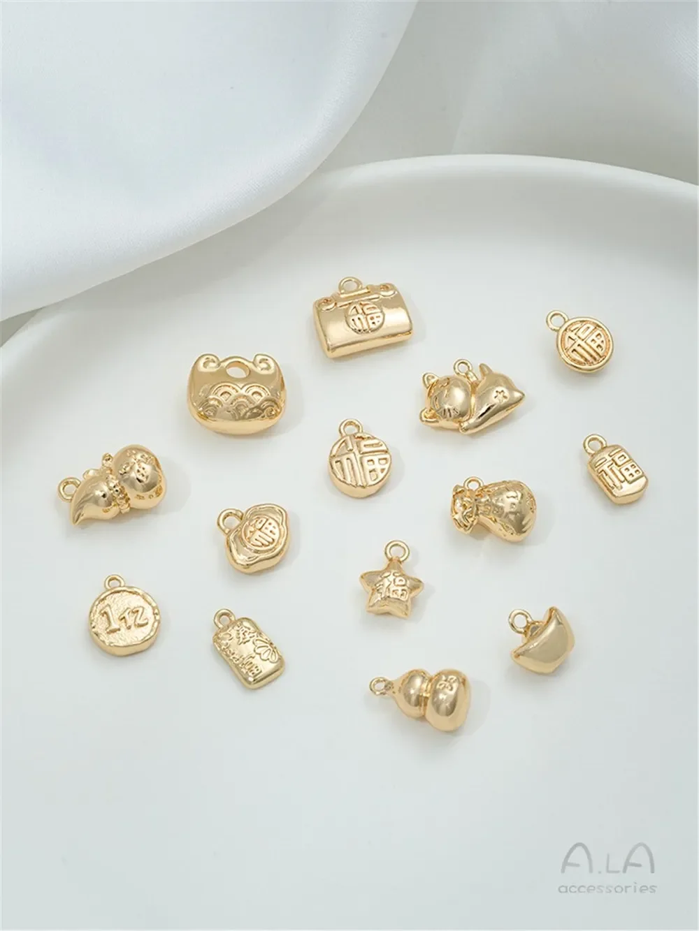 14K Gold-wrapped Blessing Tag Ingot Five-pointed Star Lucky Cat Gourd Lock National Style Pendant DIY Jewelry Accessories