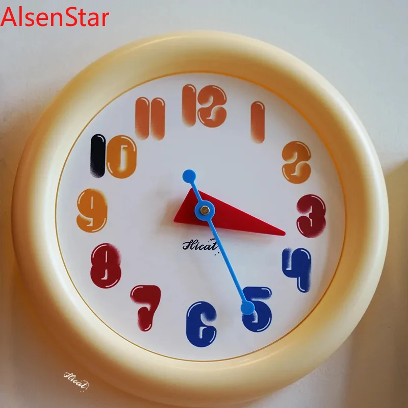 

Cream Style Silent Wall Clock Fashion Doughnut Living Room Simple Mute Wall Hanging Clocks Watch Home Decoration