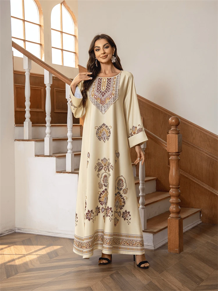 

Middle Eastern, European And American Muslim Dress, Round-neck Printed, Rhinestone And Beaded, Loose A-line Robe