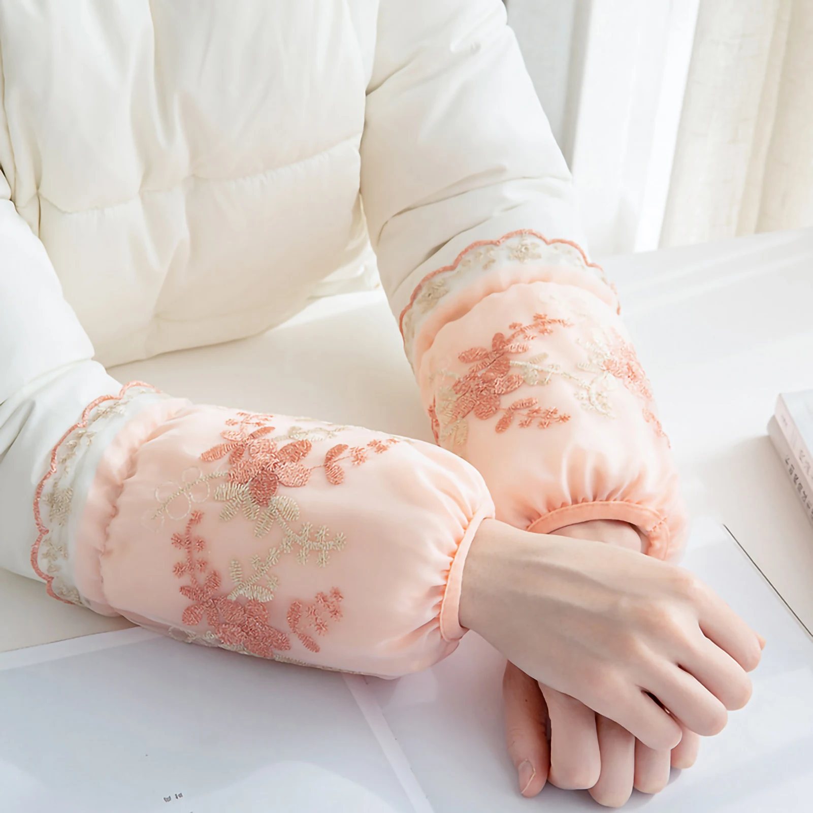 Clothing  Sleeve Kitchen Sleeve Lace Dustproof Oversleeve Clothing  Sleeve  Kitchen Sleeve for Outdoor