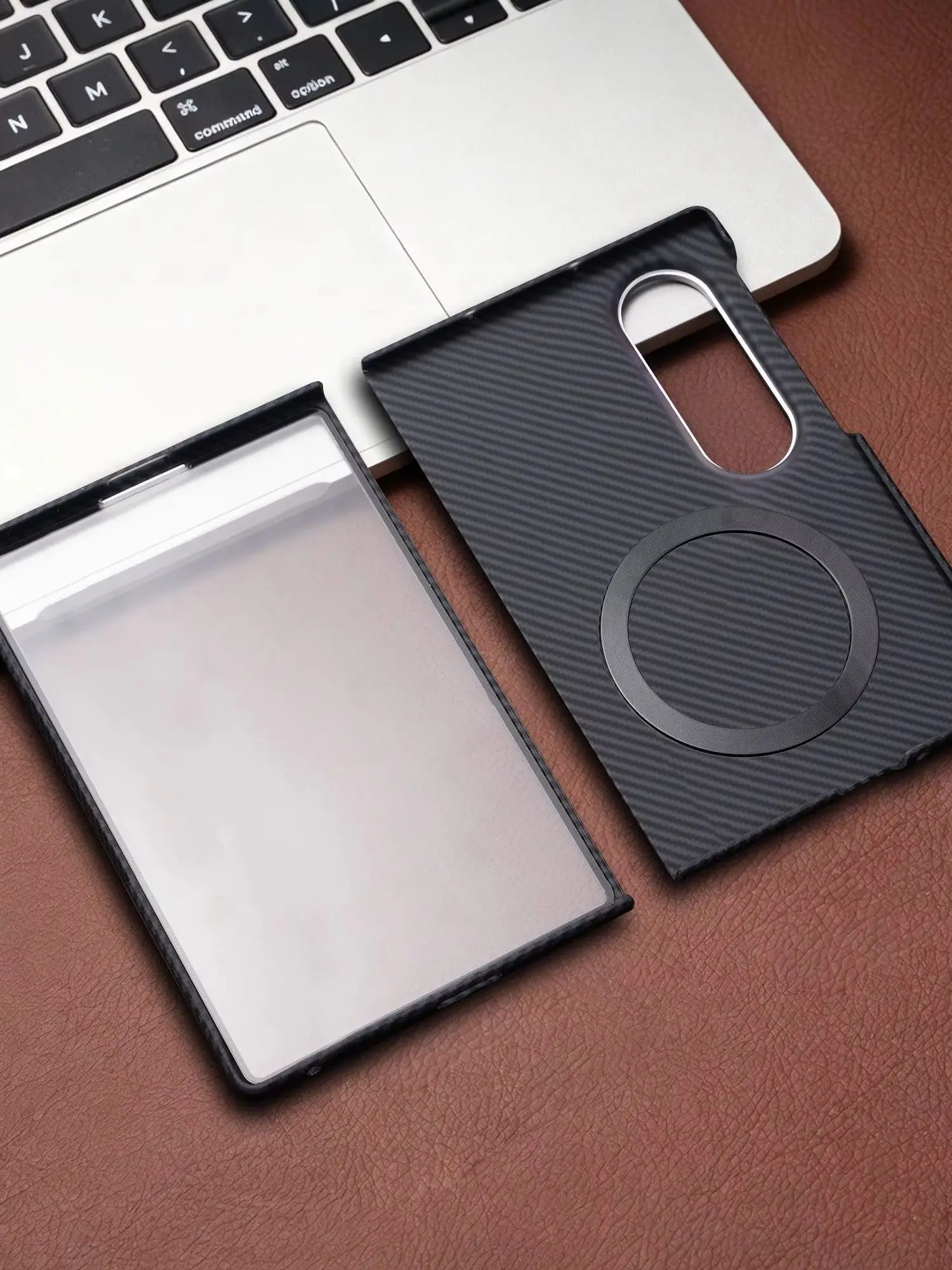 Ultracienkie, lekkie etui magnetyczne MagSafe do Samsung Galaxy Z Fold – wytrzymała obudowa z włókna aramidowego i karbonu do modeli Z Fold 8, 7, 6, 5, 4, 3. — zdjęcie produktu 7