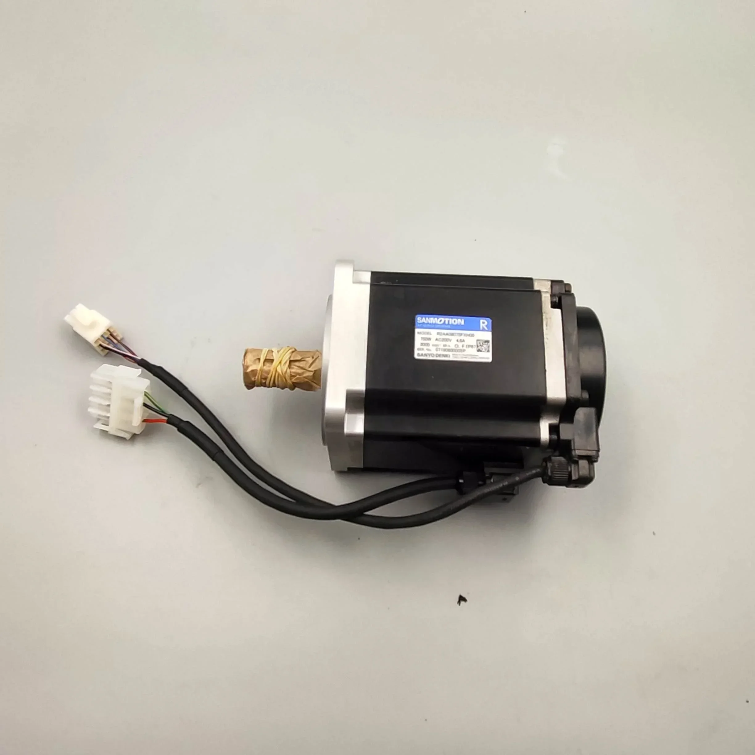 Brother machine C00 S500 four axis motor R2AA08075FXP29//6brand new and second-hand