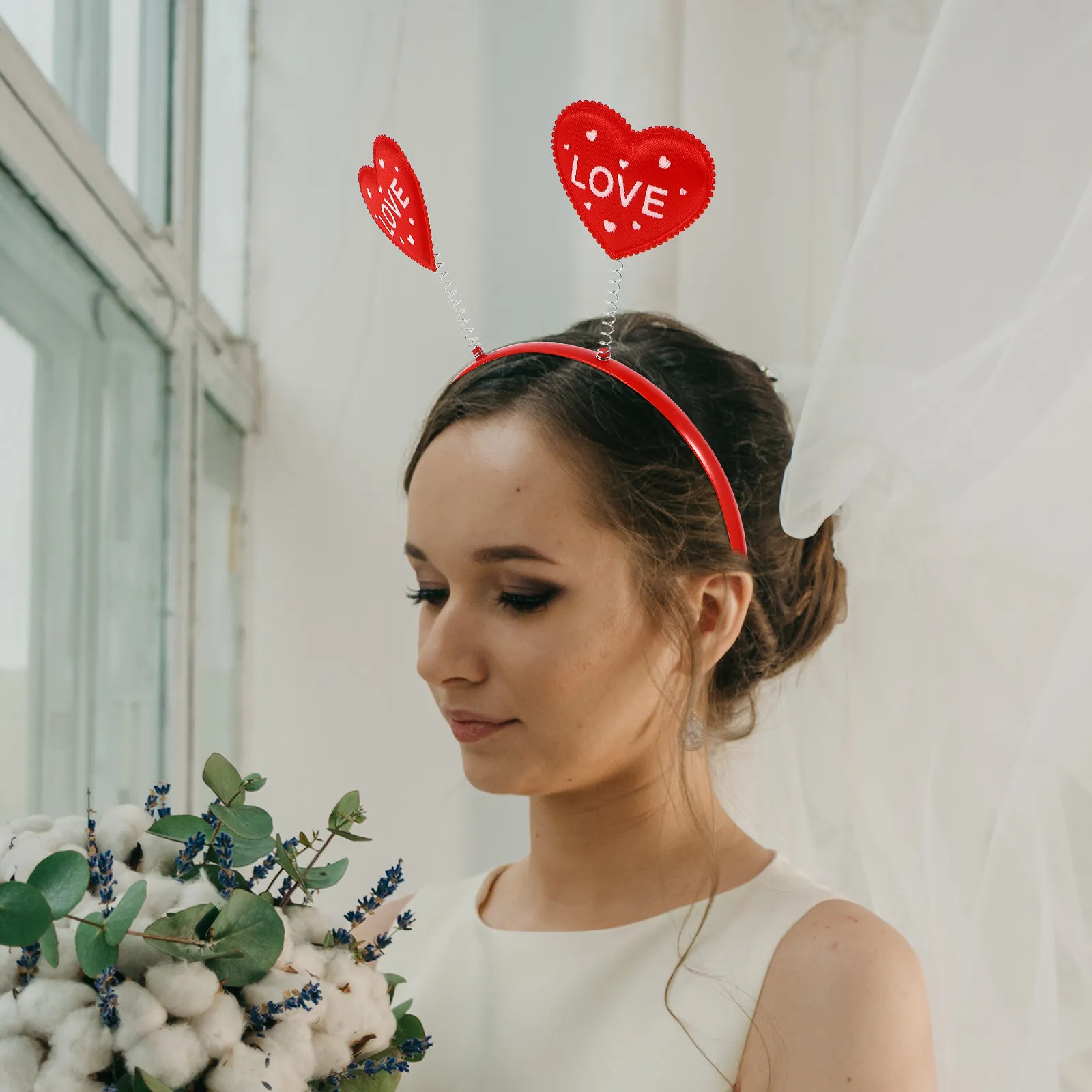 

3Pcs Bright Red Heart Shape Hair Hoops Valentine's Day Party Headband Female Headwear Lovely Delicate Hair Accessory Carnival