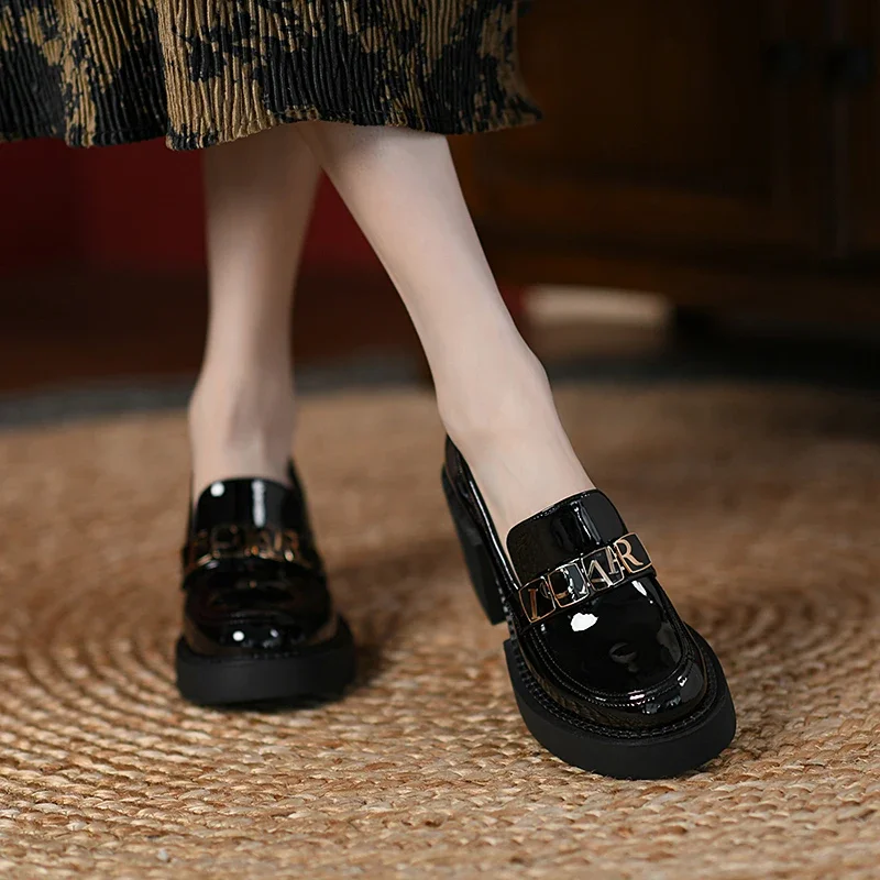 2022 Spring Platform Shoes Casual Slip-On Loafers Pantent Leather Round Toe Shoes Woman Chunky Heel Women Shoes Zapatos De Mujer