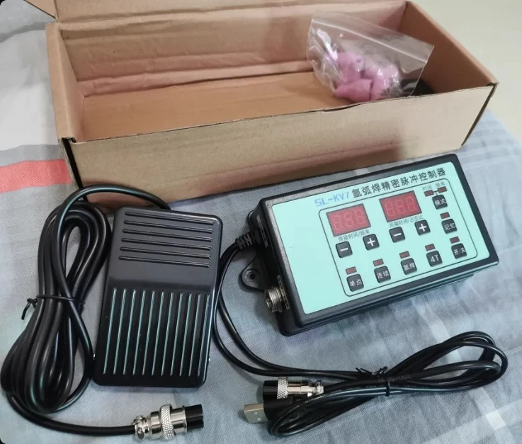 Precision Portable Mini Cold Welding Machine for Stainless Steel with Time Pulse Control Spot Welder