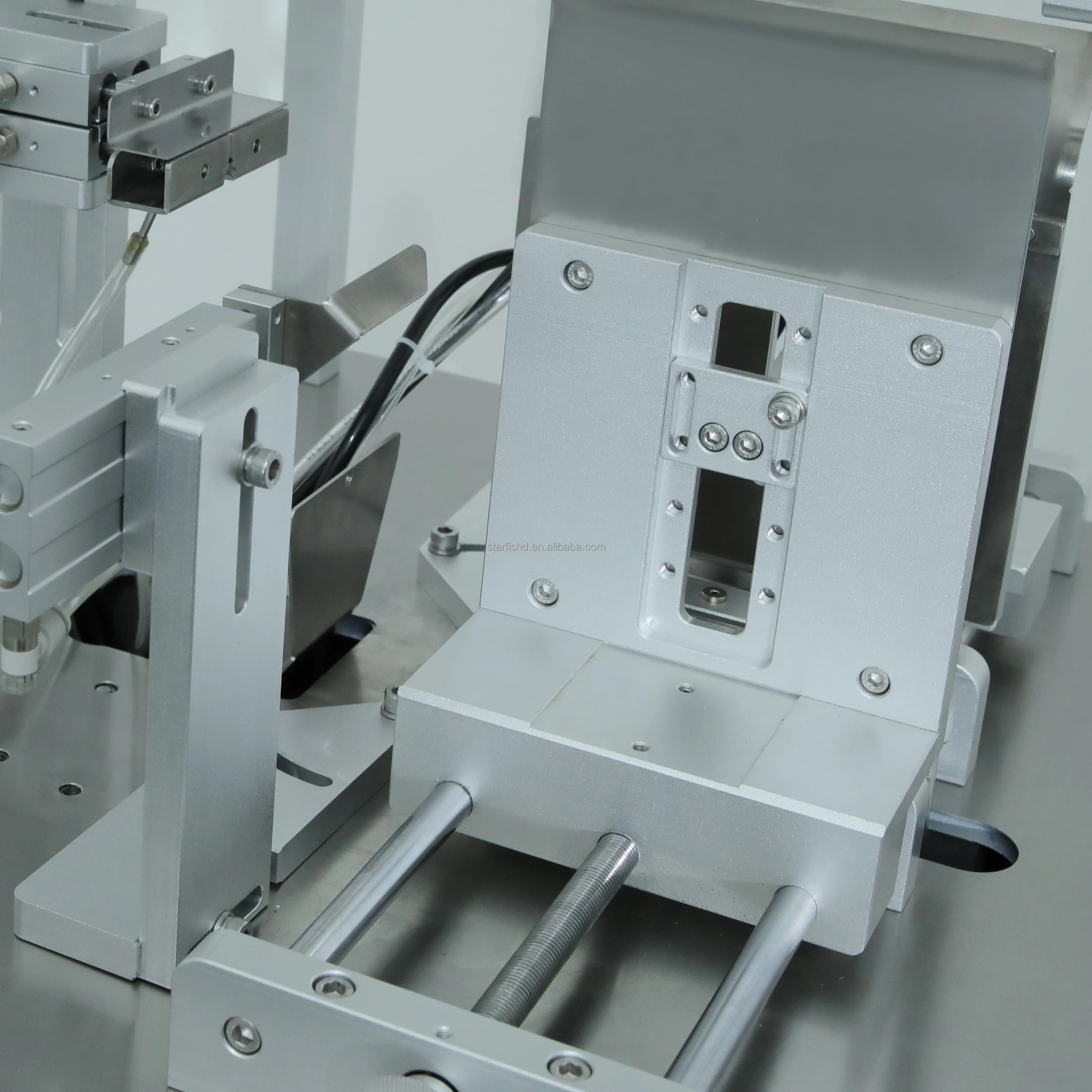 ماكينة للطي والإلتصاق الأوتوماتيكية صندوق صغير ماكينة قابلة للطي صندوق مجلد لصق علبة باكر ماكينة تعبئة صندوق كرتوني