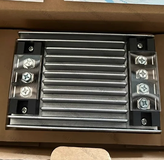 

10KVA Three Phase Intelligent Servo Transformer IST-C5-100