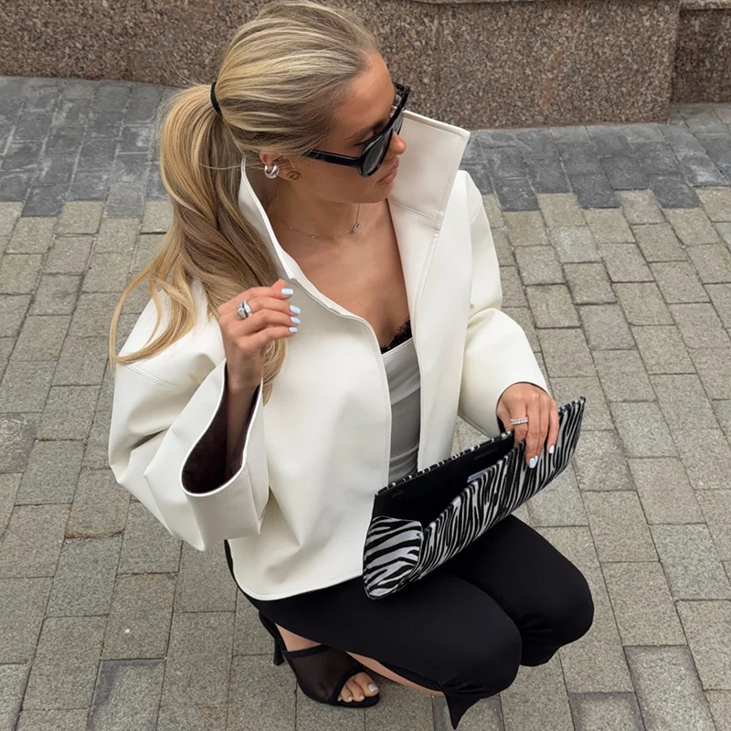 Rollkragen-Kurzjacke aus Kunstleder für Damen, Oversize-Streetwear mit Langen Ärmeln, Einfarbig, Locker Sitzende Mäntel, Schicke Damen-Oberbekleidung, Neue Kollektion – Detail 11