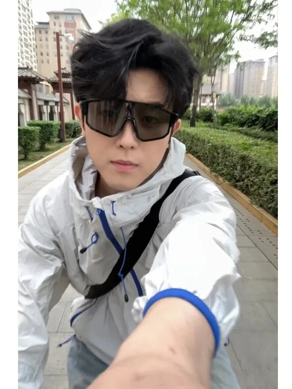 

Ice Silk Outdoor Cycling Sun Protection Clothing Men's Summer American High Street Cool Feeling Hooded Jaet Thin Outerwear