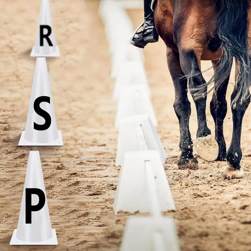 Coni da allenamento 4/8 pezzi lettere da Dressage portatili marcatori da Dressage da competizione coni da allenamento sportivi impilabili per equestre