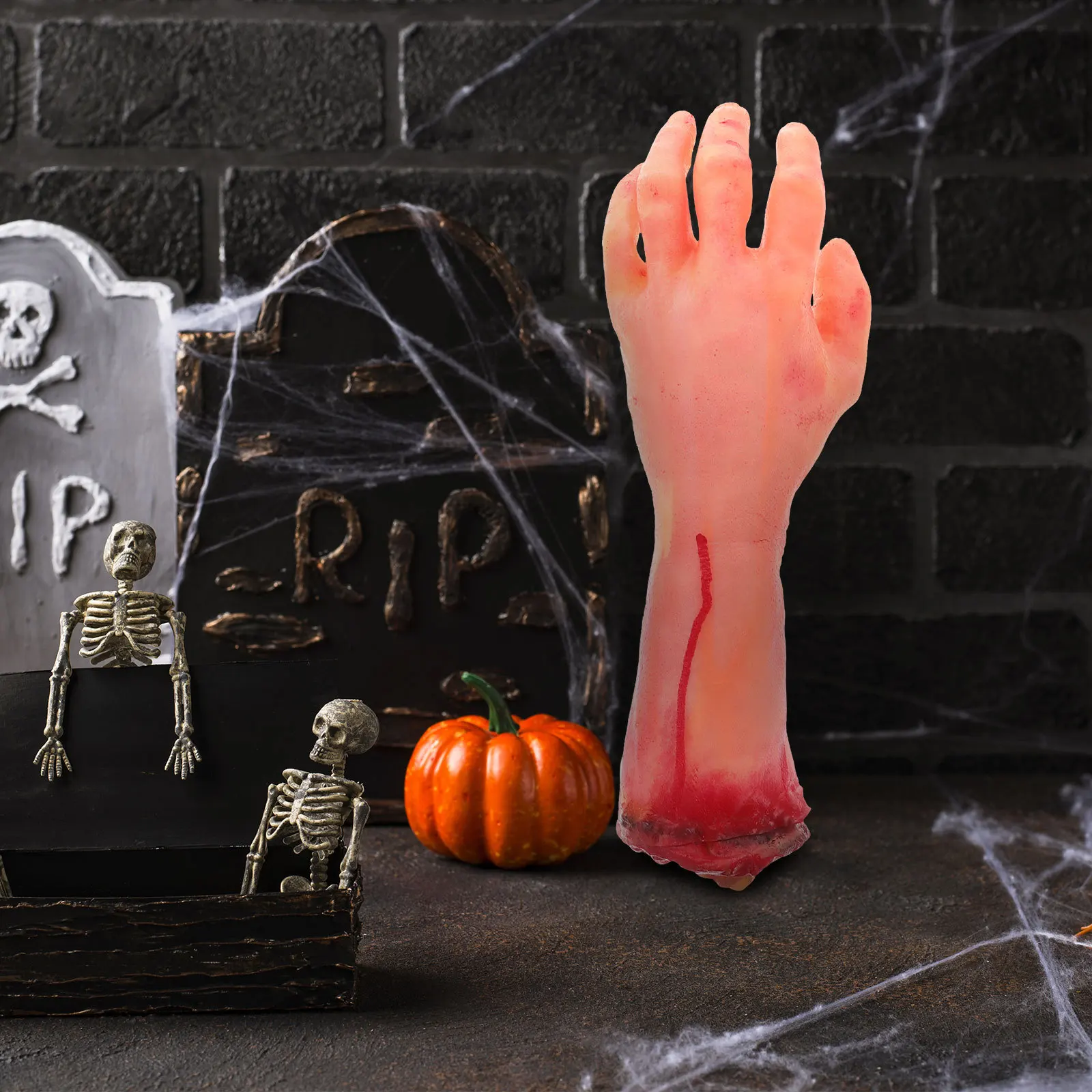 Brazo falso de mano rota, accesorios para trucos de Halloween, adorno de manos falsas espeluznantes para fiesta embrujada, mano simulada, 2 uds.