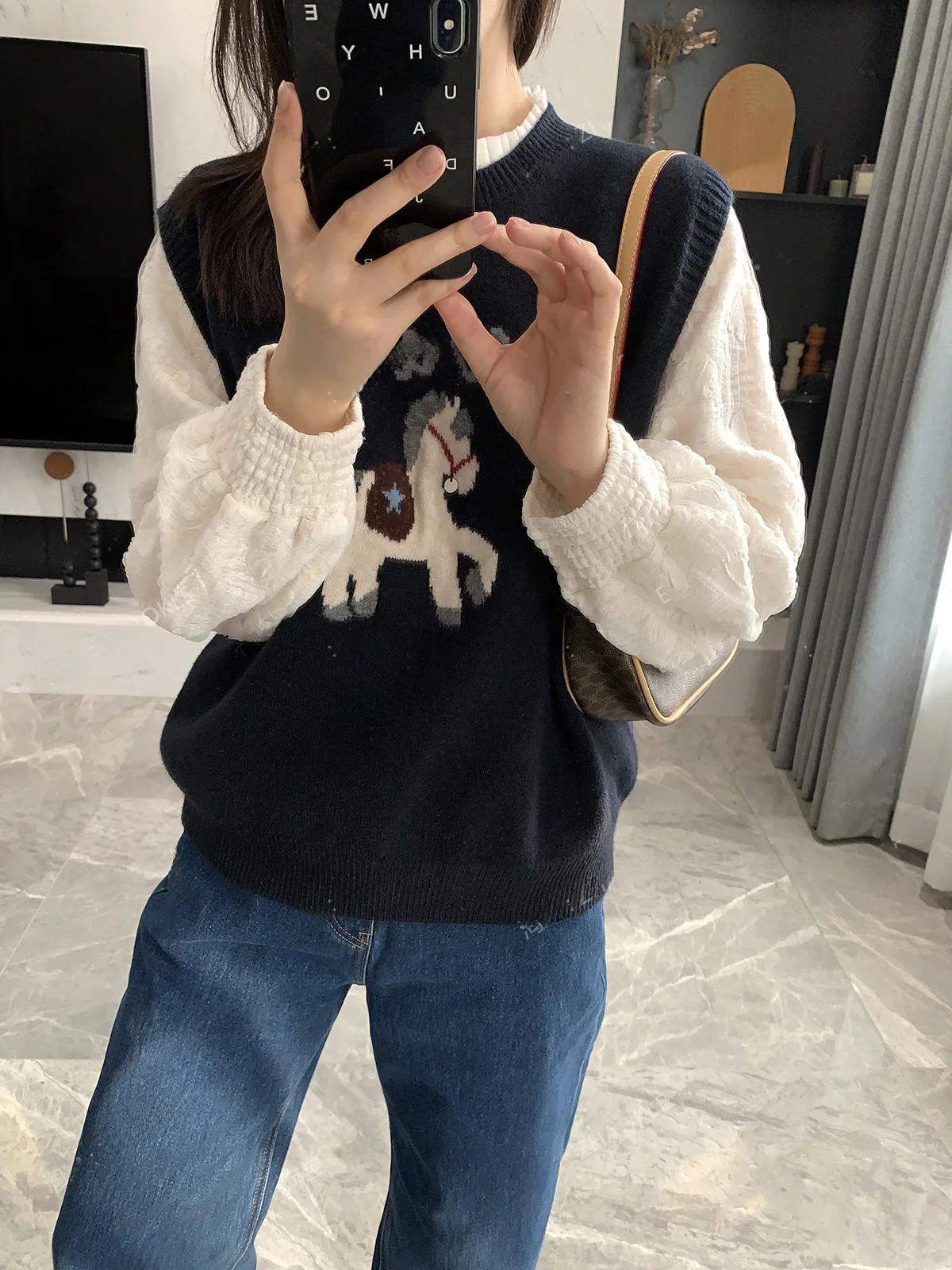 

Вязаный жилет Zhaokole с мультяшным принтом и пэчворком, круглый вырез, весна 2026, новый, синий, женский, модный, для повседневной носки