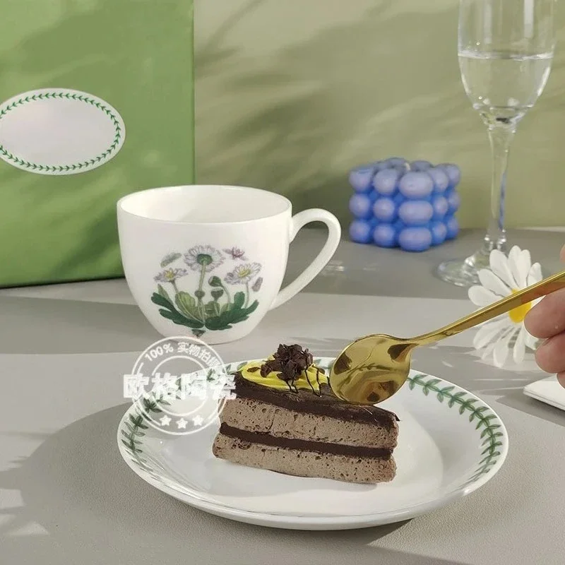 

Household Ceramic Teapot Coffee Cup Plate Set Sturdy Tableware Suitable for Daily Breakfast Tea Coffee At Home