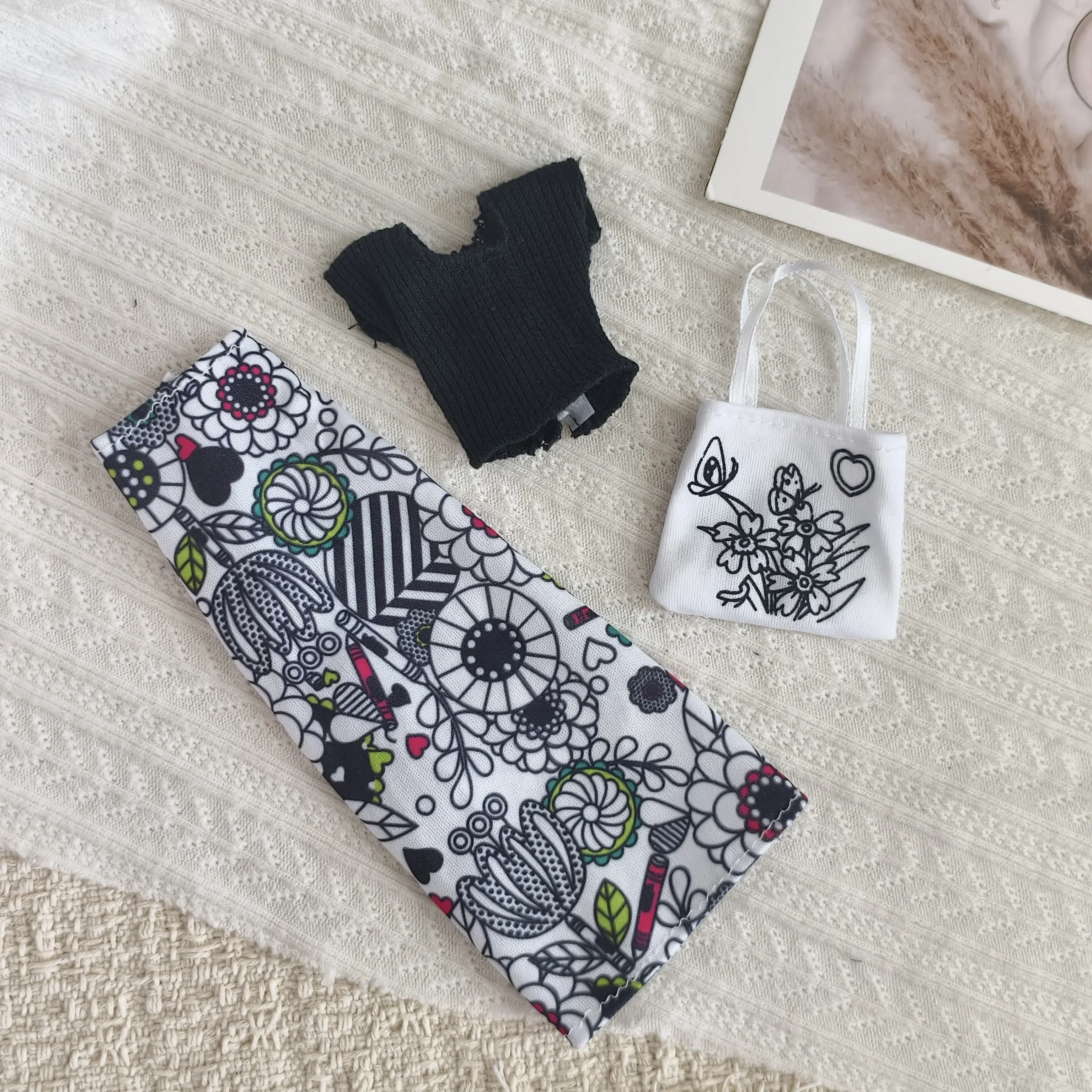 

Ethnic Style Doll Clothes Accessories Black Top & Floral Print Skirt Set For BB FR PP Xianxian Supermodel Dolls
