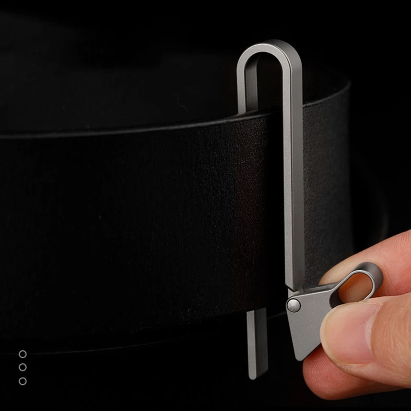 Men's Titanium Alloy Keychain Waist Belt Hanging Keychain Car Keychain Super Light Easy To Use Pendant Belt Buckle