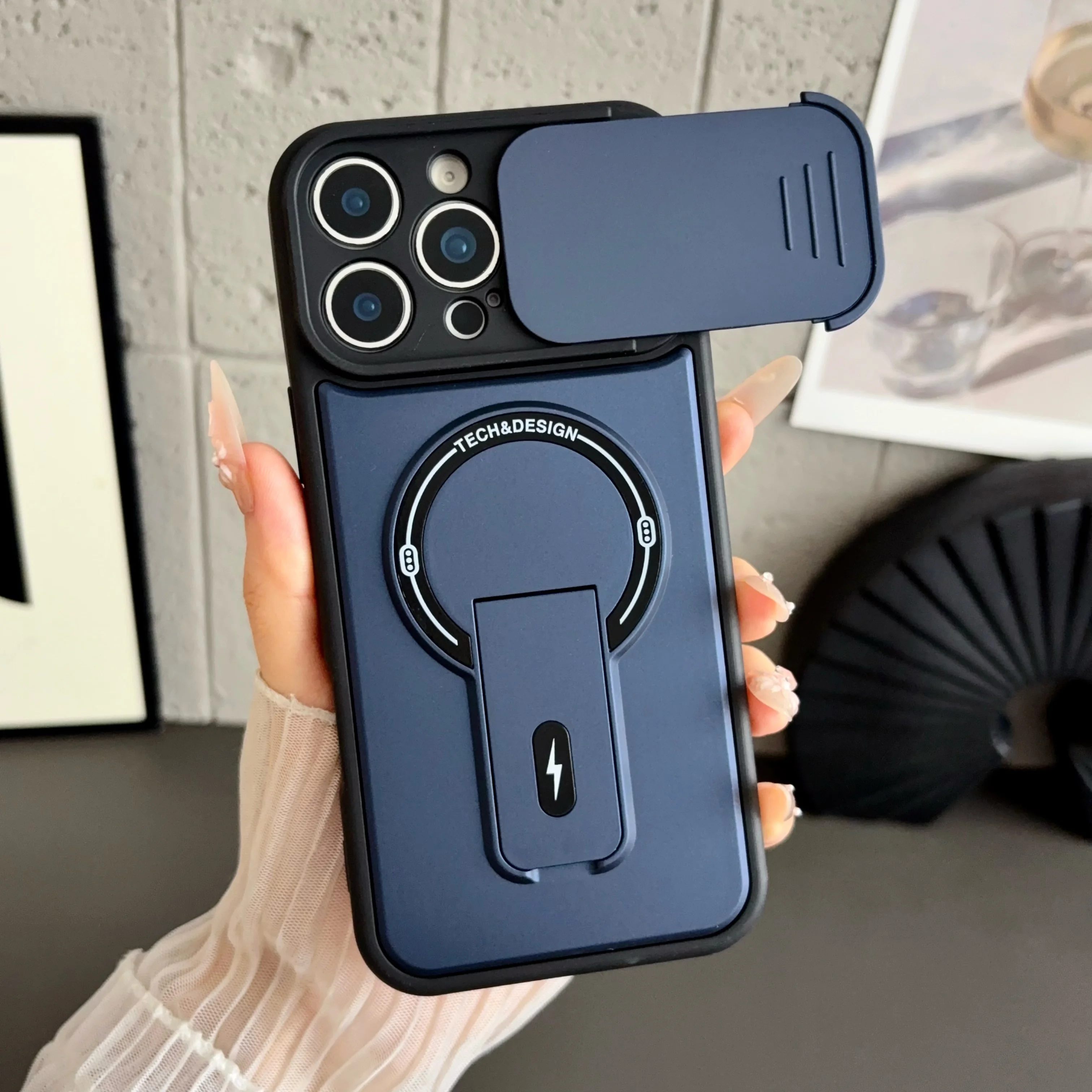 Luxuriöse MagSafe-kompatible unsichtbare Stützhalterung Panzer-Handyhülle für iPhone 17 16 15 14 13 Pro Max mit Schiebe-Kameraschutz Rückabdeckung