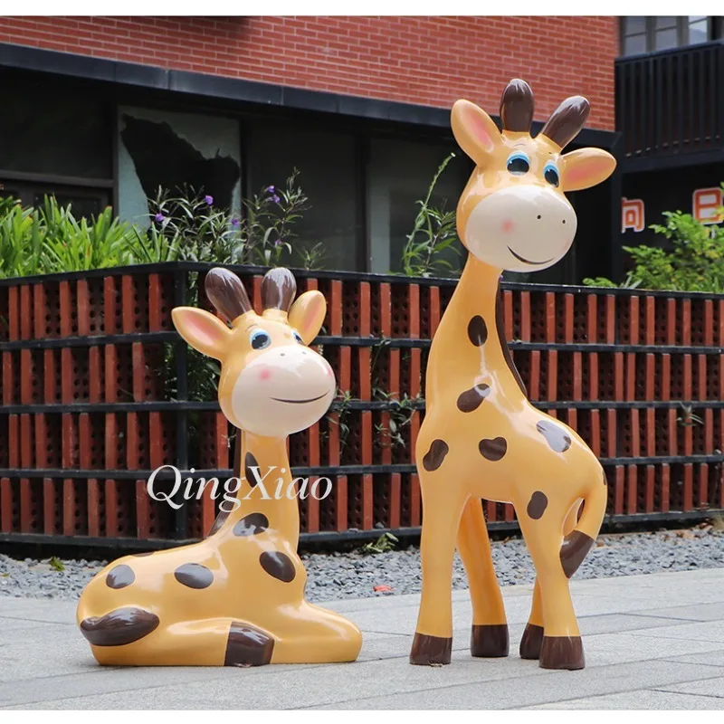 Giraffe Sculpture Outdoor Garden Statue, Weather Resistant Animal Ornament for Park Lawn Courtyard Plaza Landscape Decor