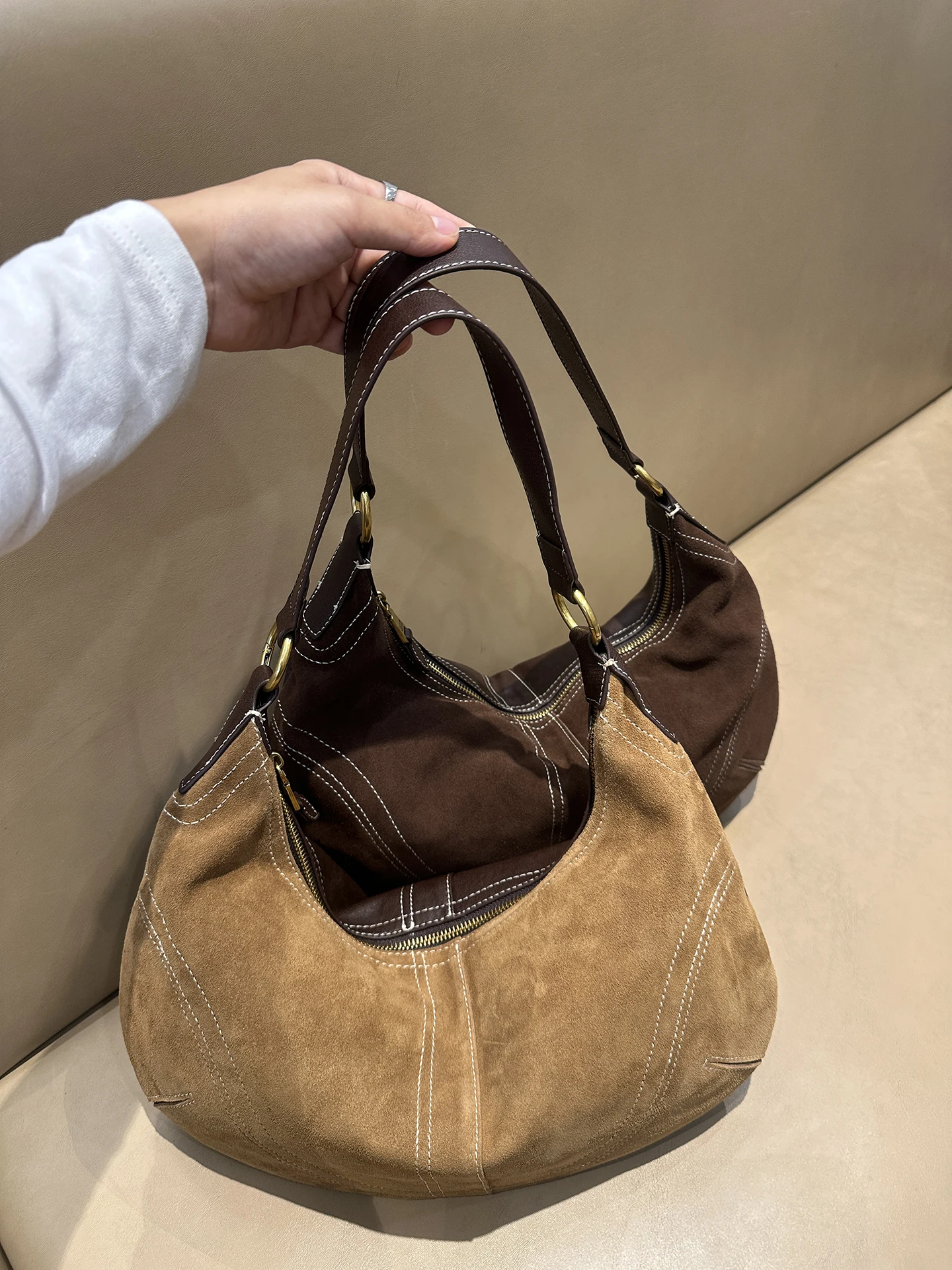 borsa-da-donna-in-pelle-ele-borsa-a-tracolla-dal-design-alla-moda-borsa-a-tracolla-pigra-con-strato-superiore-in-pelle-bovina-borsa-sotto-le-ascelle-manico-morbido-inverno-2025