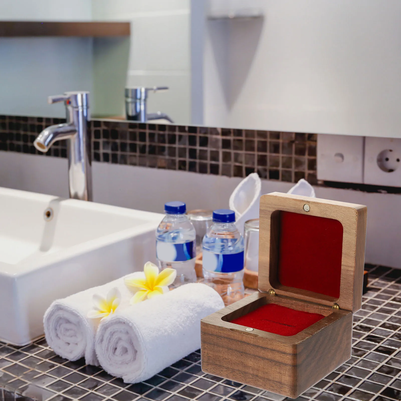 

Портативная деревянная коробка для колец с откидной крышкой, романтический органайзер для ювелирных изделий, предложение, свадебный фестиваль, подарочный контейнер, коробка для колец