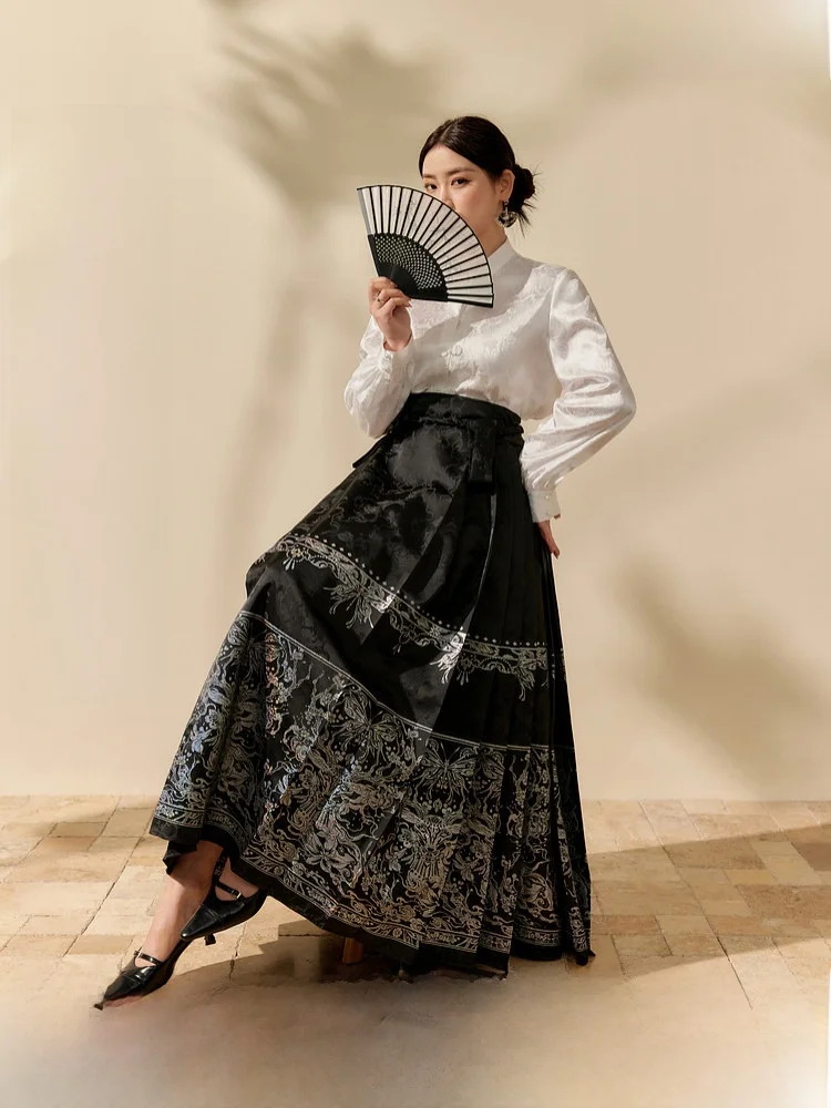 

Женская новая китайская юбка больших размеров с вышивкой в стиле ханьфу синего языка, весенняя утягивающая плиссированная юбка...