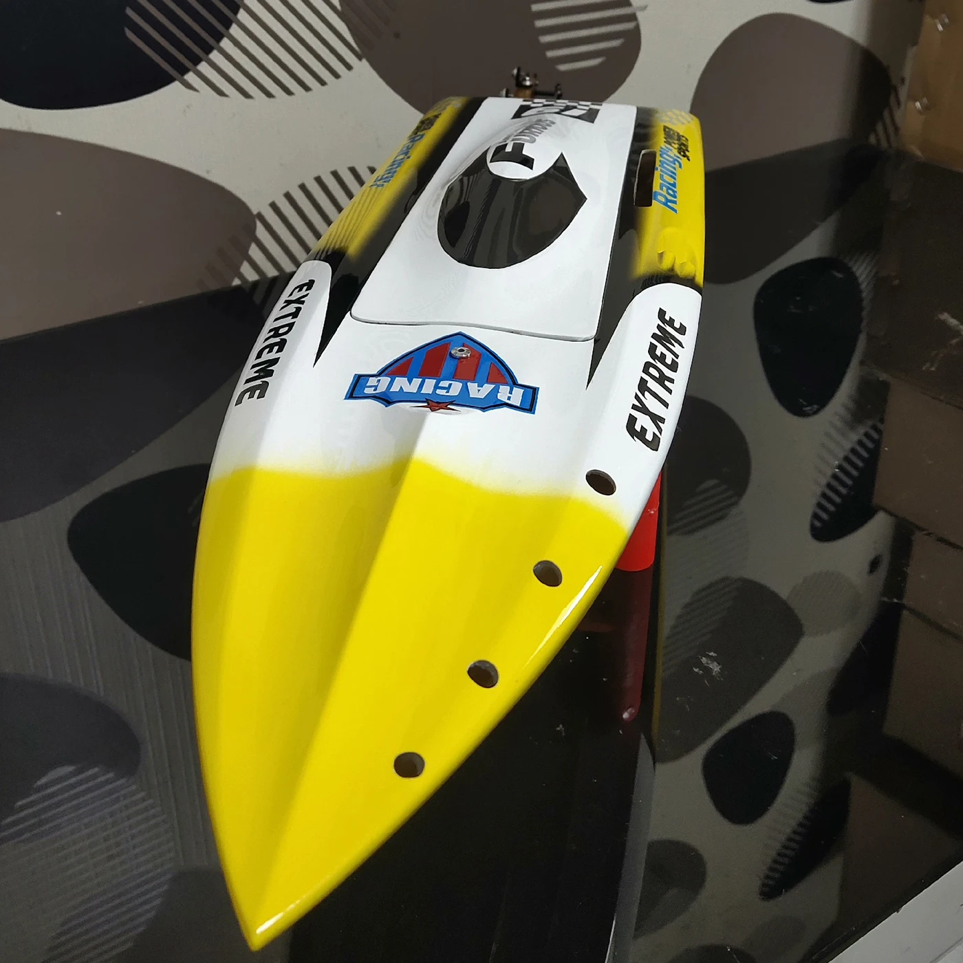 

74,5 см радиоуправляемая лодка, высокопрочное оборудование H625 Mono1, модель лодки с дистанционным управлением, использующая материал из стекловолокна, корпус радиоуправляемой лодки, игрушка для взрослых