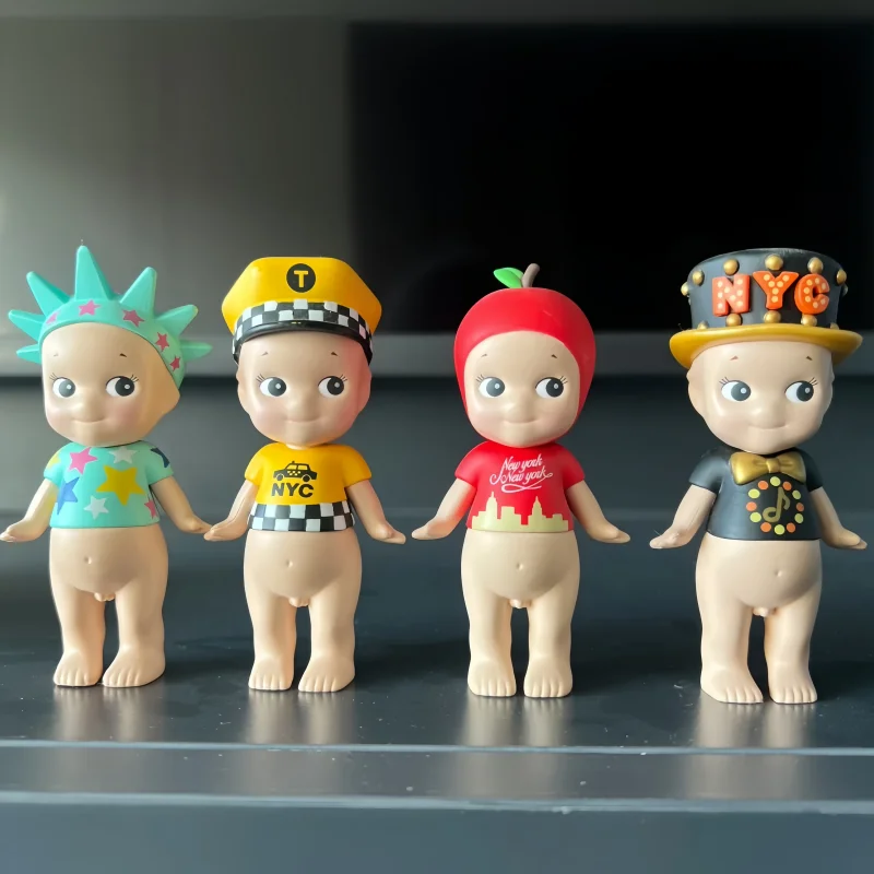 

2025 New Hot Original Sonny Angel IN NEW YORK Series Blind Boxes Model Limited Collections Dolls Rooms Decoration Birthday Gifts