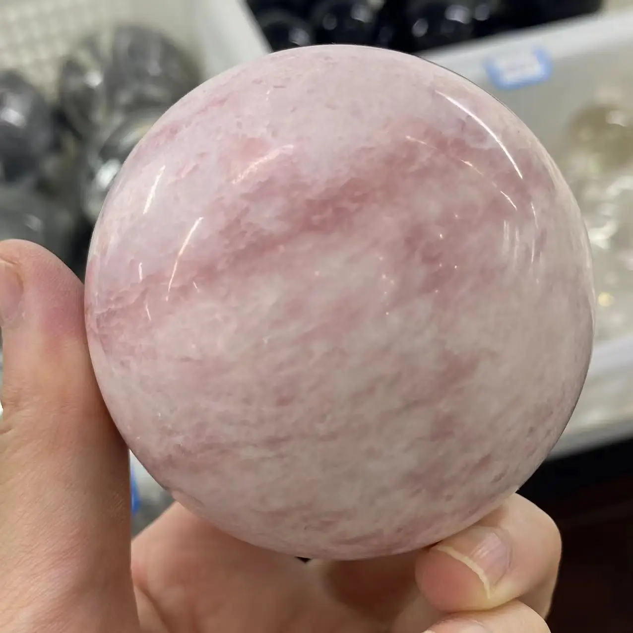 

Natural Carmine Stone Crystal Energy Sphere Reiki Healing Room Office Decoration Gift Feng Shui