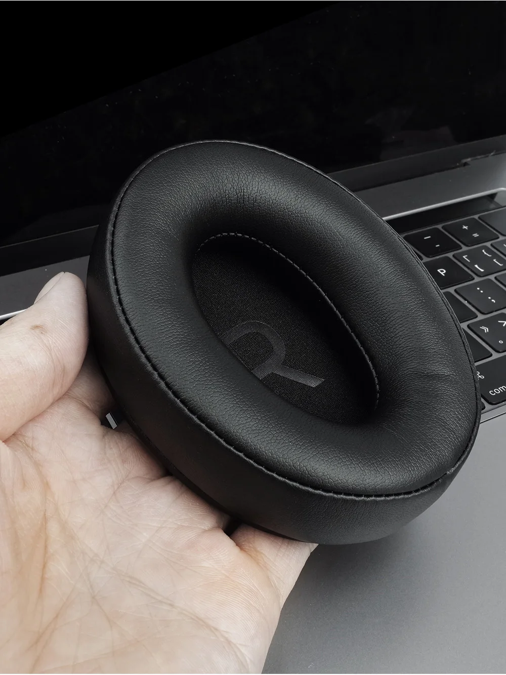 Nauszniki do słuchawek UGREEN HiTune Max5 Wireless, wymienne nauszniki, nakładki na uszy, materiałowe pokrowce z pianki memory, gąbka proteinowa — zdjęcie produktu 7