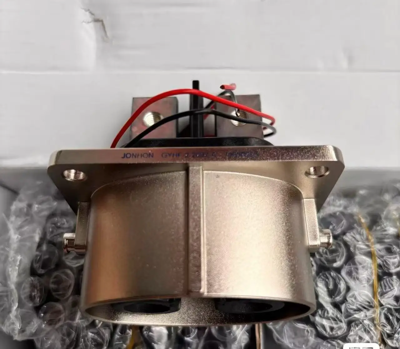 موصل الطاقة الجديد من JONHON لمقبس الطيران AVIC Plaza GYHE-2-200Z-A 200A 2P2