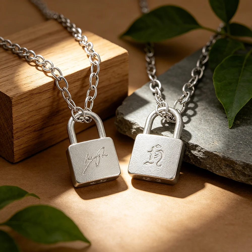 Smooth Matte Metal Lock Punk Necklace Unisex Stylish Jewelry for Fans Collection Huang Xuanchen Periphery Gift