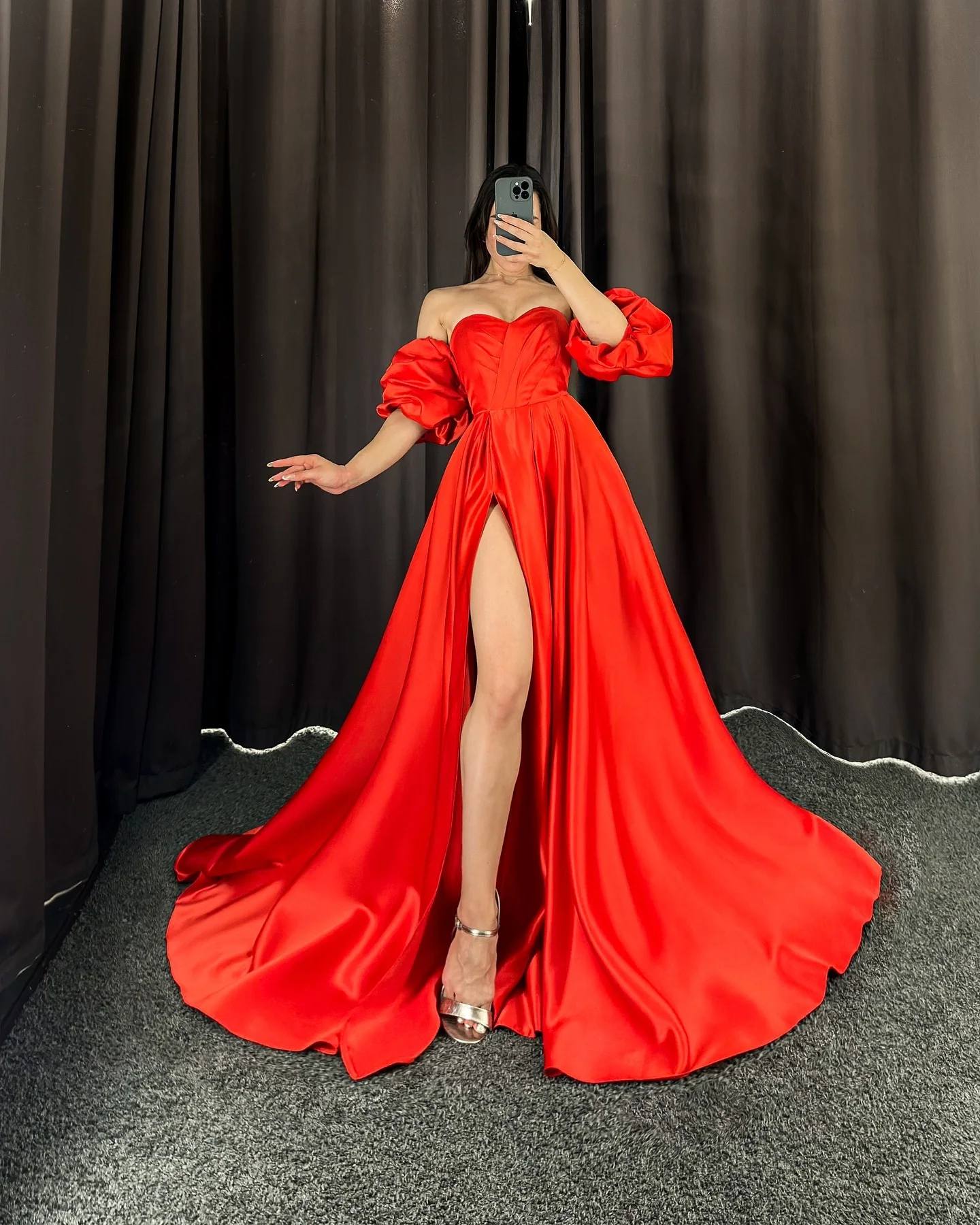 CustomizedCustomized Exquisite Satin A-Line Detachable Sleeve Evening Dresses Strapless Panel Train Bespoke Occasion Gowns Simpl