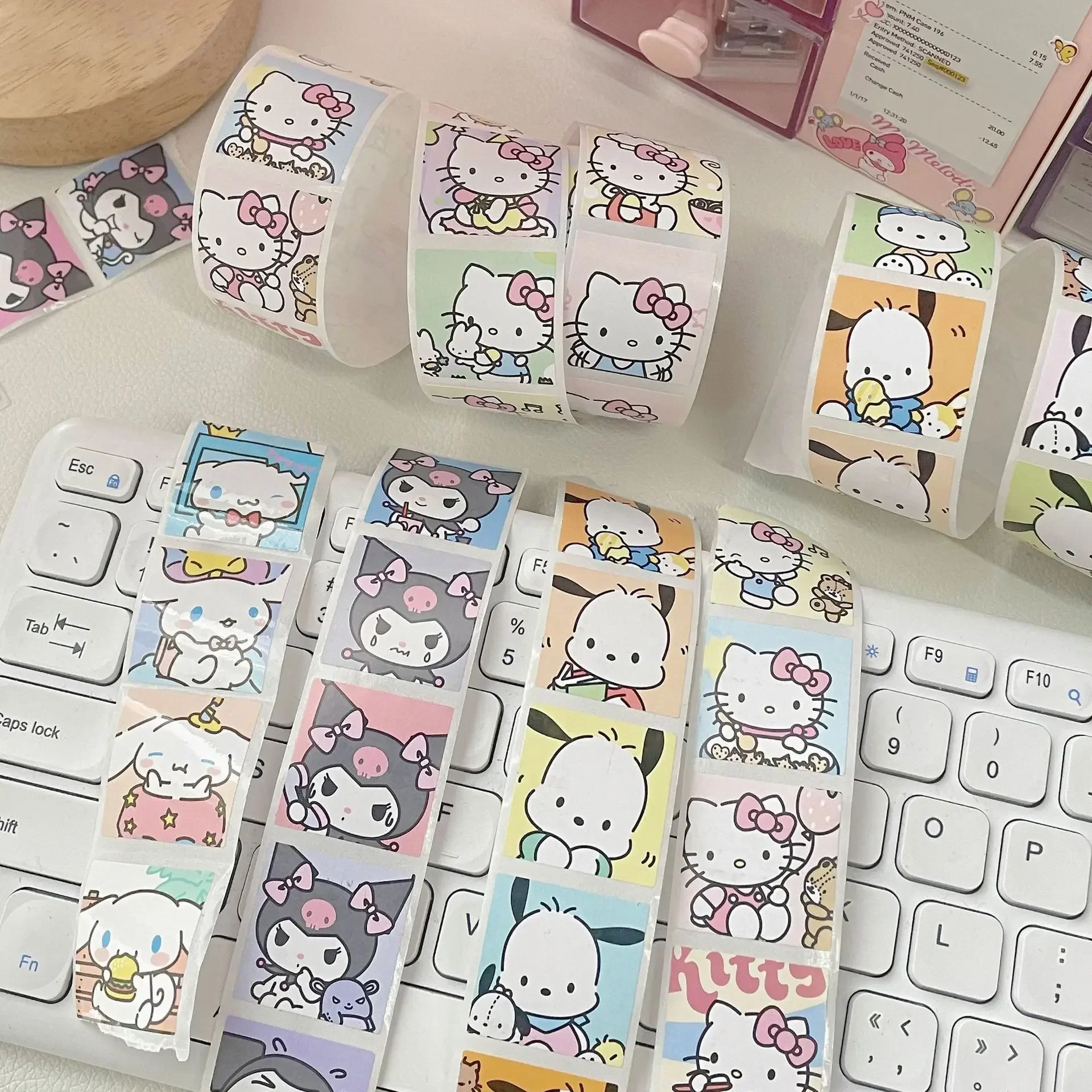 Pegatinas creativas de Sanrio para decoración, rollos de pegatinas de dibujos animados de Anime, Cinnamoroll, Kuromi, Pochacco, 200/500 piezas