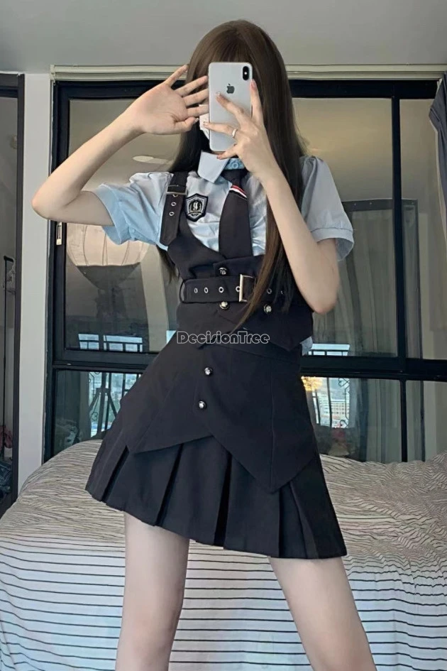 

2025 japan korean style jk uniform set vest short-sleeved shirt pleated skirt set for women summer retro fashion style jk set