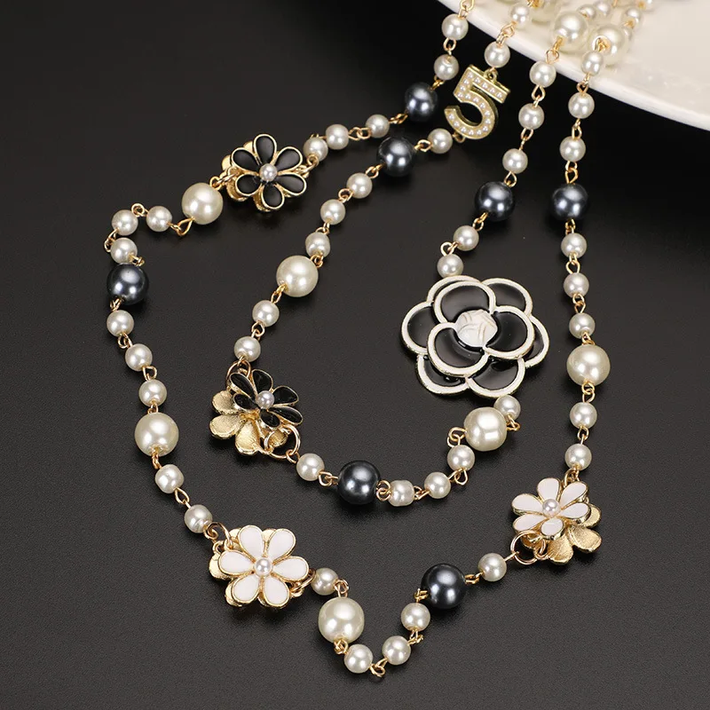 Long Drop Flower Imitation Pearl Necklaces For Women Sweater Chain Fashion Beaded Jewelry Vintage Strand Five New Styles C1253