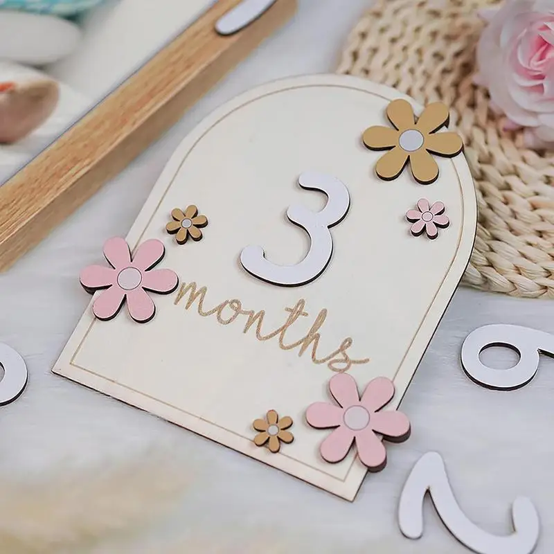 Baby Monthly Milestone Cards Wooden Baby Monthly Milestone Signs Decorative Photo Props Safe With Daisy Pattern Baby