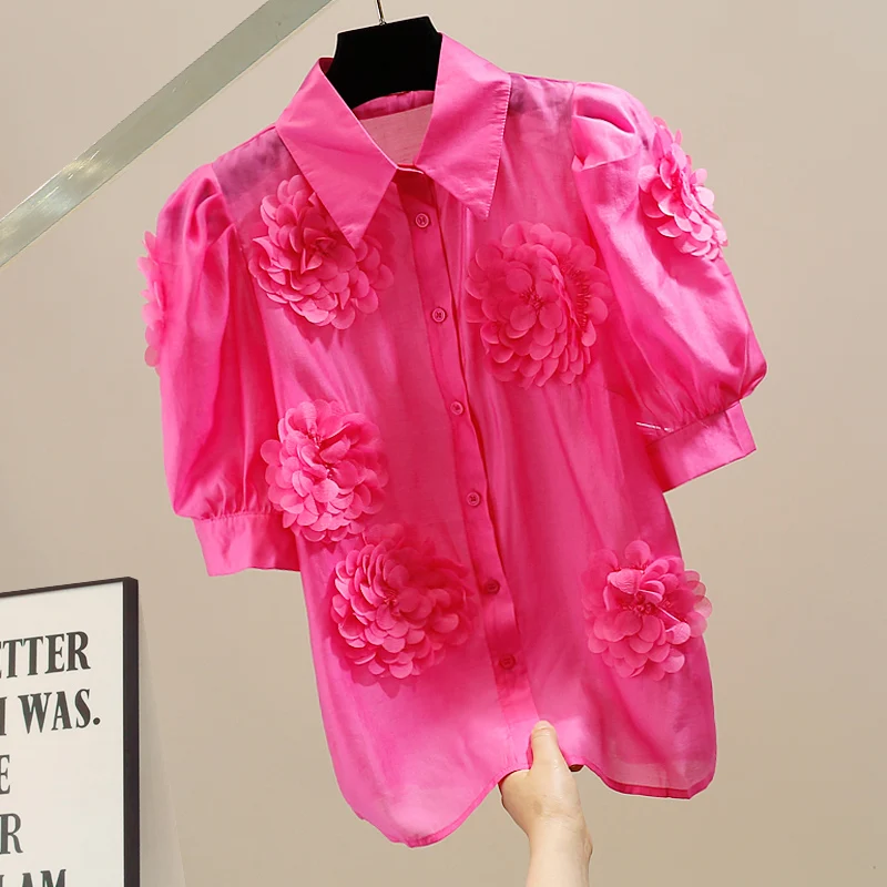 

Модная свободная шелковая блузка с коротким рукавом, с объемной вышивкой, трендовый топ в корейском стиле, с воротником и застежкой на пуговицы