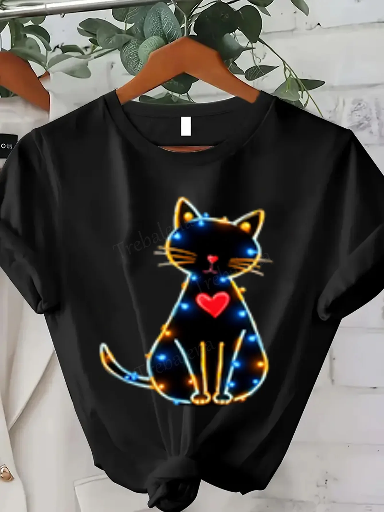 المرأة تي شيرت النيون القط القلب طباعة المرأة تي شيرت - عصري ومثير