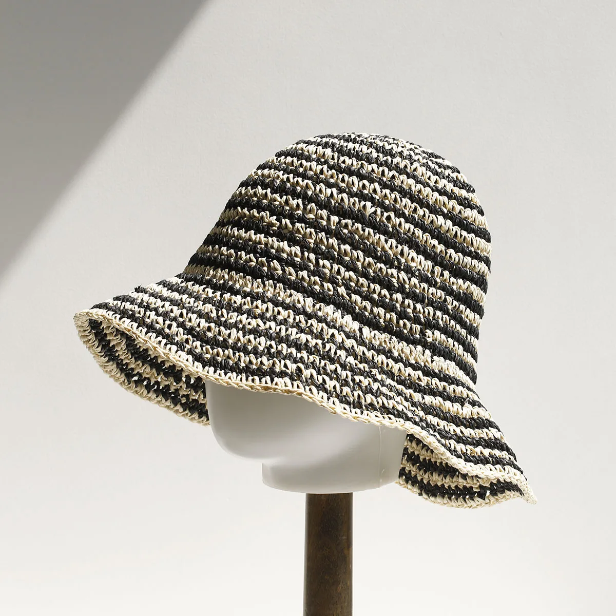 Modischer gestreifter handgefertigter hochwertiger schlichter 2026 NEUER Sonnenhut Floppy Sommerhüte für Damen Strand Panama Stroh Kuppel Bucket Hat
