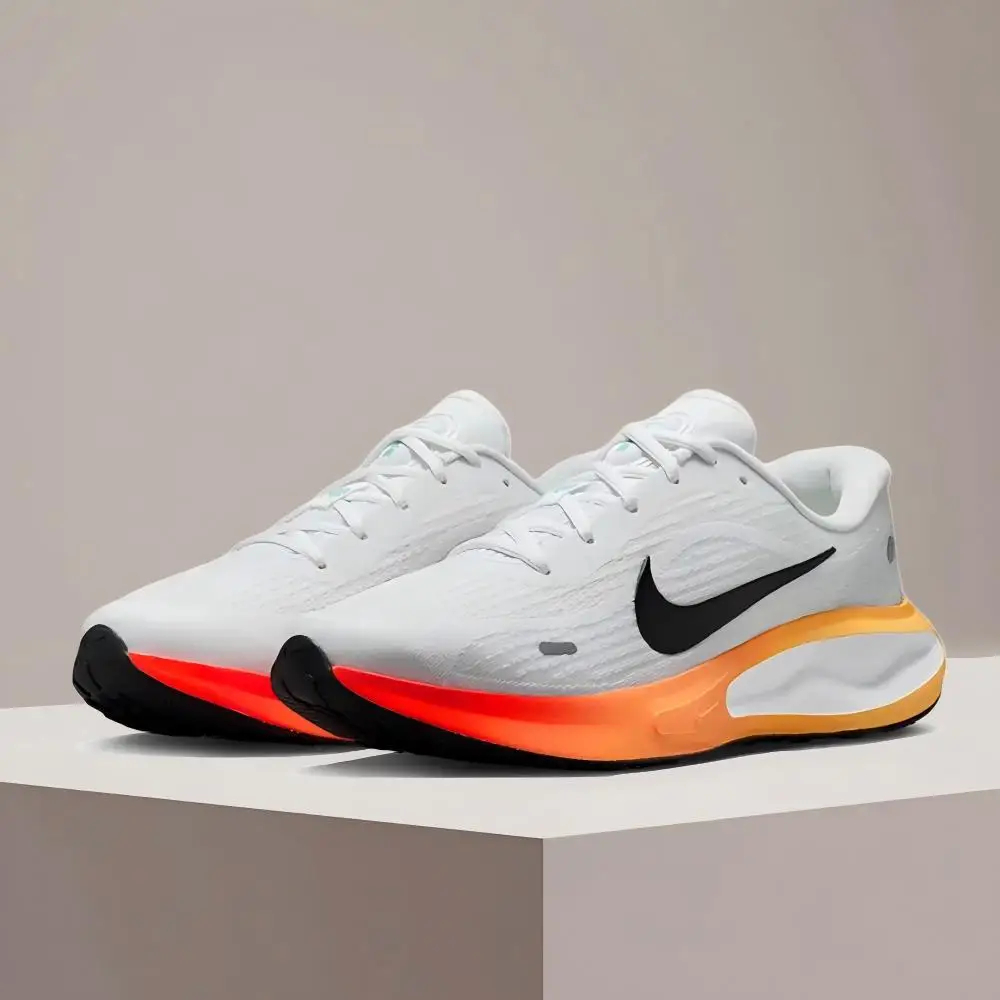 

Мужские кроссовки Nike Journey Run. Стильные, универсальные, удобные, нескользящие и прочные тренировочные кроссовки IH7329-101.