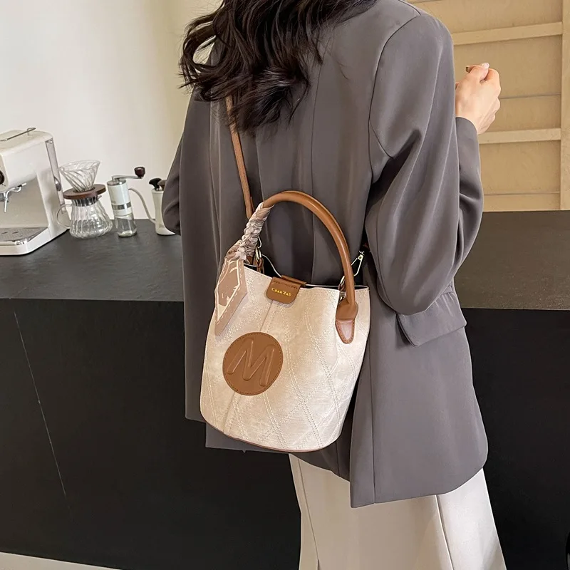 Handbag for Women 2024 New Summer All-match High-grade Exquisite Bucket Bag Niche Single Shoulder Crossbody Bag