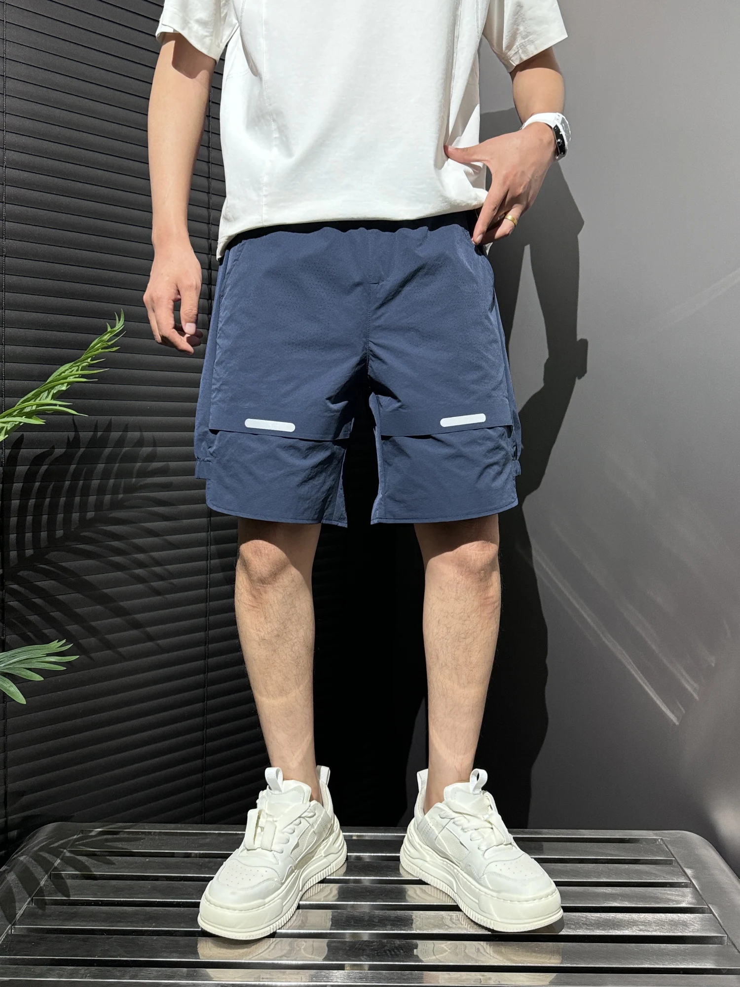 

Мужские летние тонкие уличные дышащие спортивные штаны, свободные модные молодежные спецодежды, брюки пять четвертей, прямые штаны